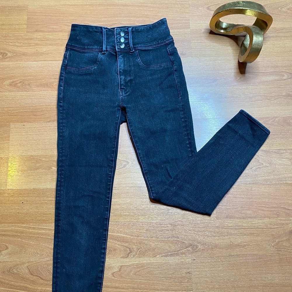 American Eagle Black High-waisted Jeans